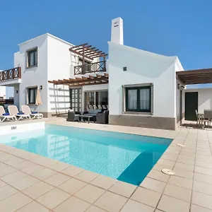 Villas Camelot By Livvo , Playa Blanca (Lanzarote) Spain